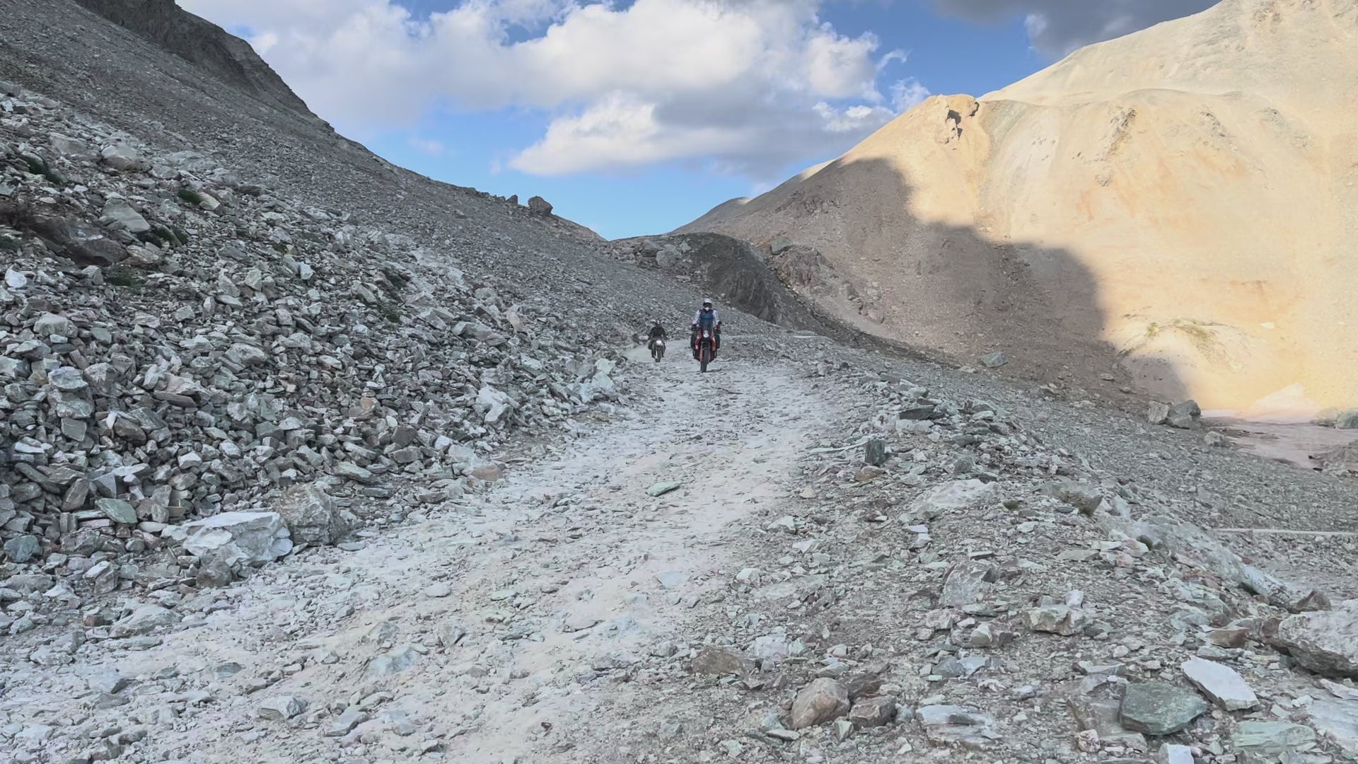 5-Tage Westalpen Adventure – Von der Schweiz zum Sommeiller & zurück (Biwak & Offroad)